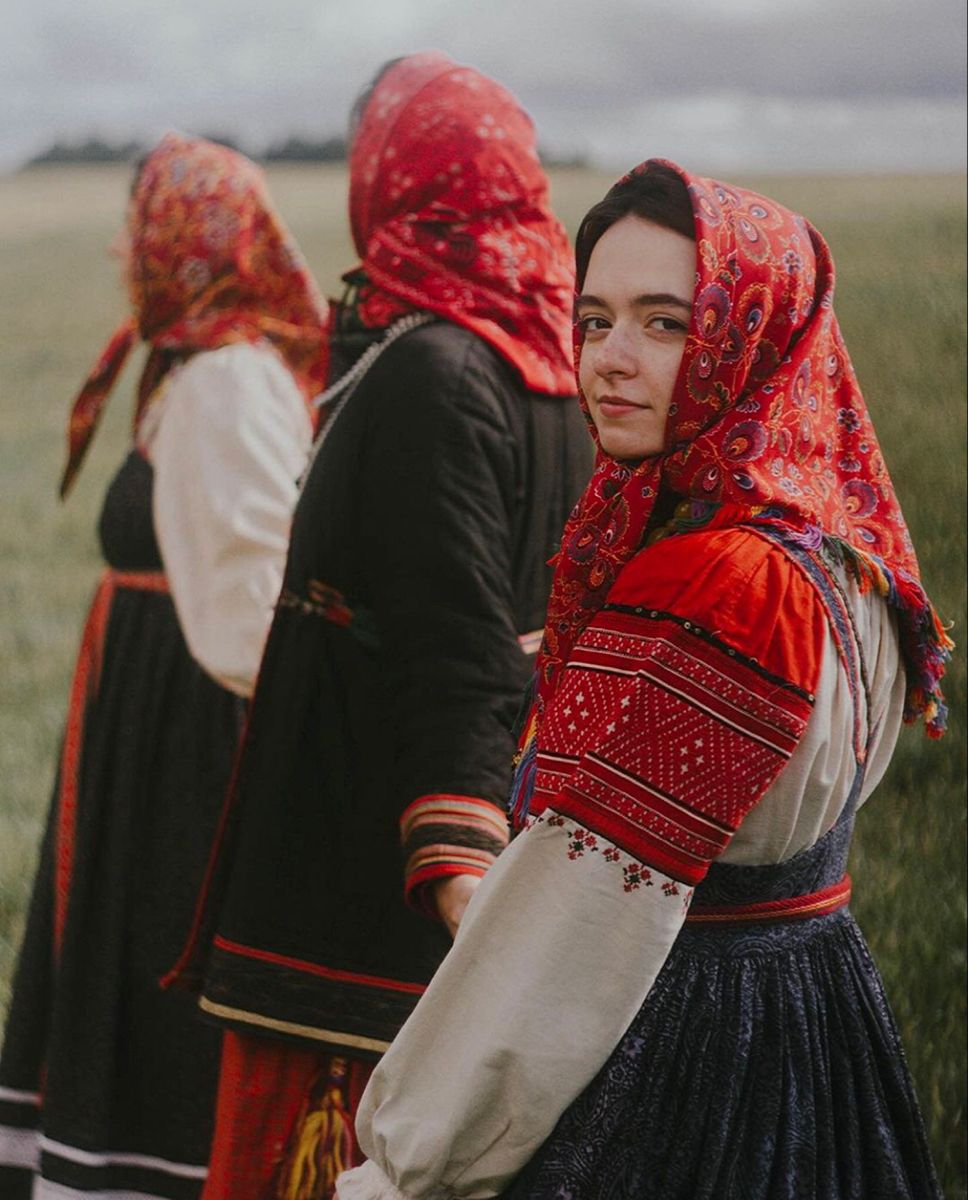 Women in Slavic costumes in Yiwu