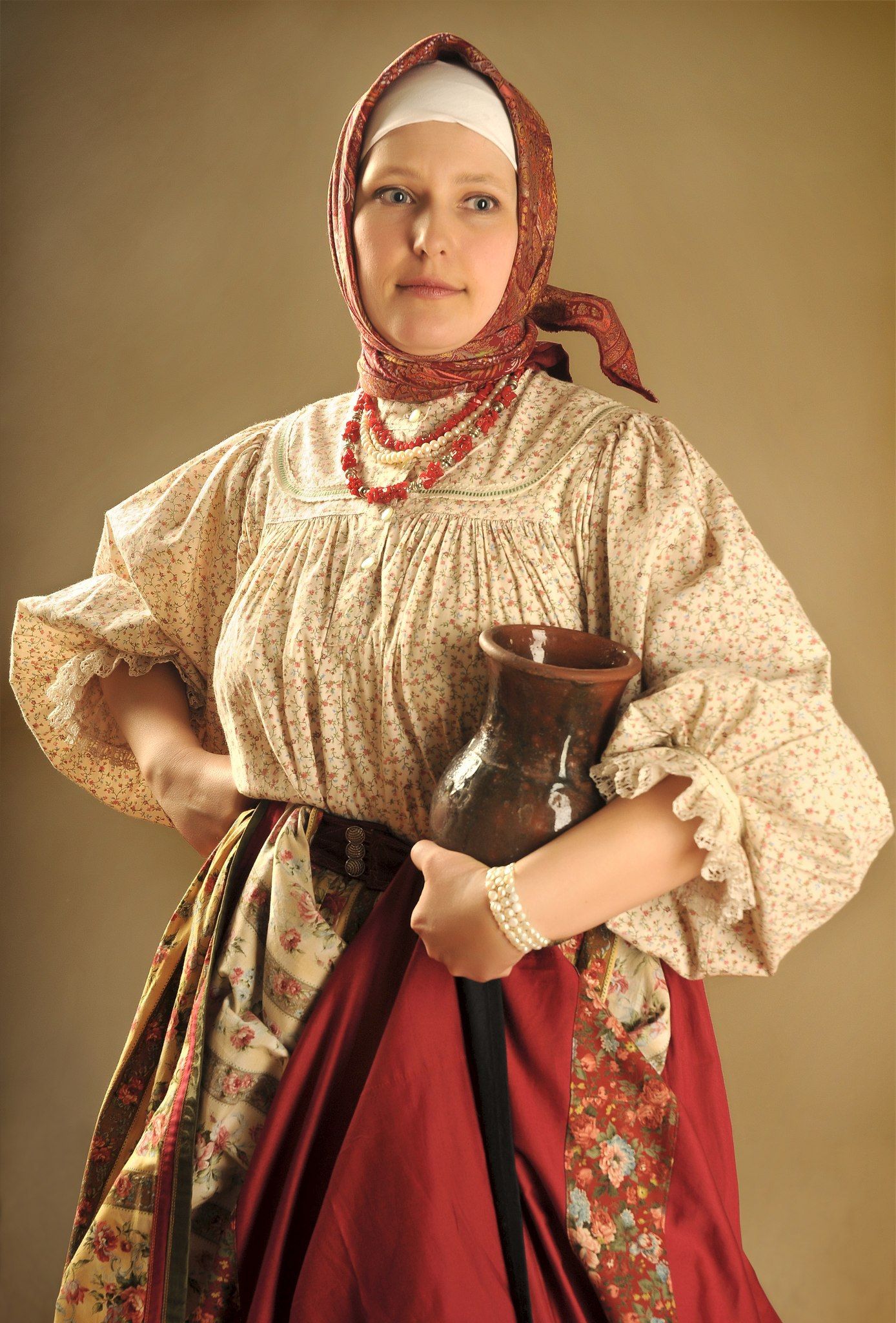 Girls in Slavic costumes in Yiwu